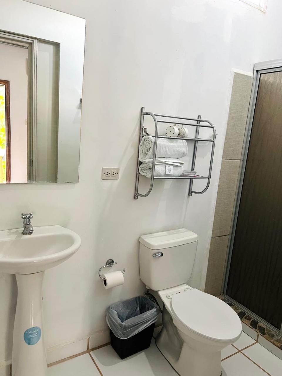 Aparta Hotel Palmerola 科马亚瓜 外观 照片
